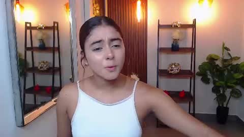 Snapshot of _lucy_grey chatting on 07/03/26, 12:44 Lucy online show from 07/03/26, 12:44