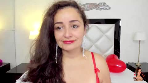  luna  sweet  online show from 02/14/25, 03:43