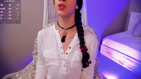 Snapshot of _luna_dupont_ chatting on 02/28/25, 12:20 Luna online show from 02/28/25, 12:20