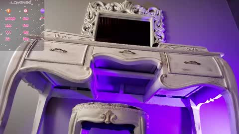 Snapshot of _luna_dupont_ chatting on 03/03/25, 11:55 Luna online show from 03/03/25, 11:55