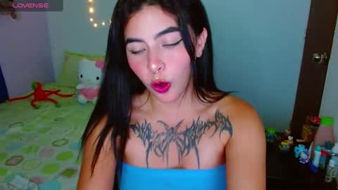 luna torres online show from 03/01/25, 12:17