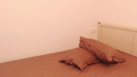 Anna online show from 01/04/25, 03:17