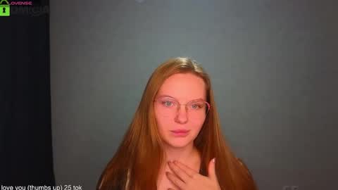 Welcome guys  Pleasure to see you all here  My name is Lysafeta and MichaelaTip menu is active Private is open  online show from 09/29/25, 06:24