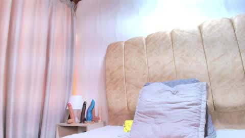 _marcela__ online show from 03/11/26, 01:06