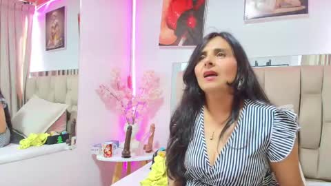 _marcela__ online show from 05/11/26, 02:45