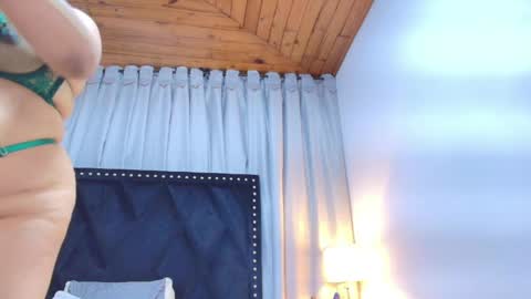 Snapshot of _marcela__ chatting on 06/08/26, 11:21 _marcela__ online show from 06/08/26, 11:21