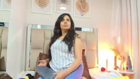 Snapshot of _marcela__ chatting on 07/11/26, 11:35 _marcela__ online show from 07/11/26, 11:35