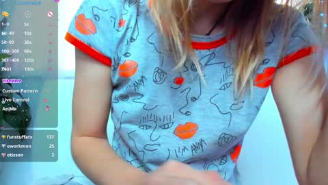 Scarlett online show from 02/07/25, 07:50