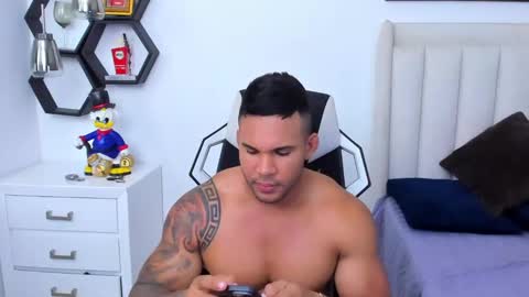 _matthew_santos_ online show from 01/18/25, 04:59