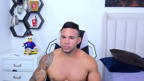 _matthew_santos_ online show from 01/24/25, 09:37