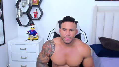 _matthew_santos_ online show from 01/26/25, 03:06