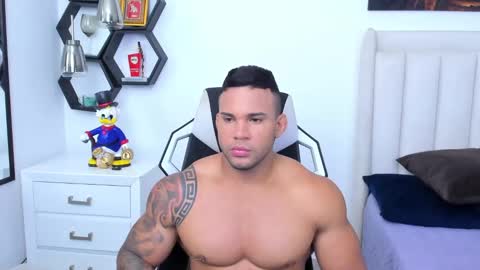 _matthew_santos_ online show from 01/29/25, 12:22