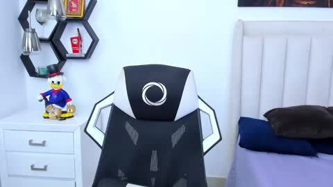 _matthew_santos_ online show from 01/29/25, 10:43