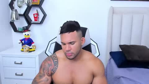 _matthew_santos_ online show from 02/01/25, 02:05