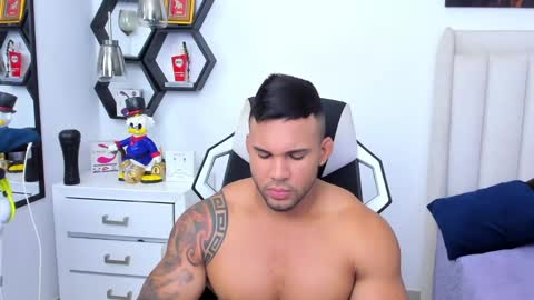 _matthew_santos_ online show from 02/06/25, 11:04