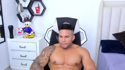 _matthew_santos_ online show from 02/08/25, 11:24