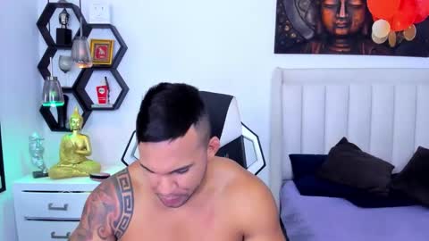 _matthew_santos_ online show from 09/17/25, 10:33