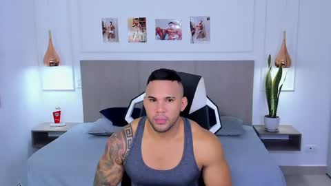 Snapshot of _matthew_santos_ chatting on 07/10/26, 02:16 _matthew_santos_ online show from 07/10/26, 02:16
