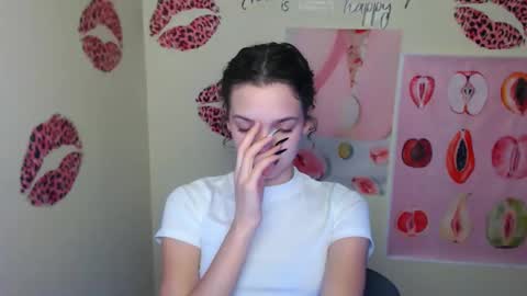 Susie online show from 09/25/25, 07:34