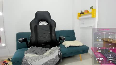 Juli online show from 12/20/25, 12:01