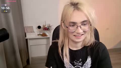 _meow_neko_ online show from 03/31/26, 02:02