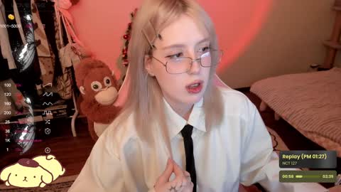 Snapshot of _meowmiko__ chatting on 01/19/25, 09:34 miko3 online show from 01/19/25, 09:34