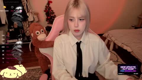 Snapshot of _meowmiko__ chatting on 01/25/25, 09:25 miko3 online show from 01/25/25, 09:25