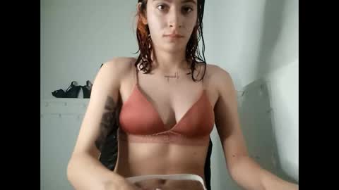 Mia-foster online show from 01/25/25, 11:32