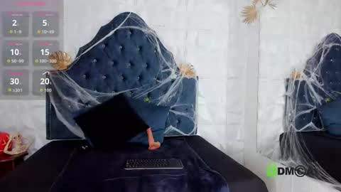 _mia_milf_ online show from 10/10/25, 04:44