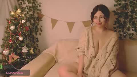 Mia online show from 12/29/24, 01:24