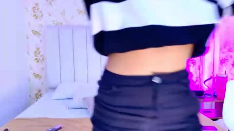 Mia Monroe online show from 11/16/25, 07:30