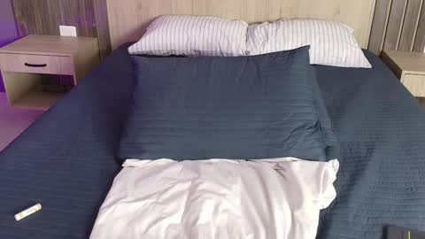 _miamiller_ online show from 02/20/25, 11:10