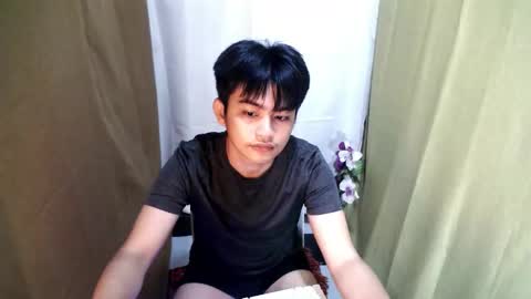Snapshot of _mikko_moto_ chatting on 04/23/26, 01:46 _mikko_moto_ online show from 04/23/26, 01:46