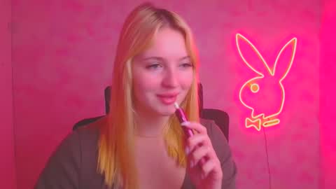 Melanie online show from 11/17/25, 01:06