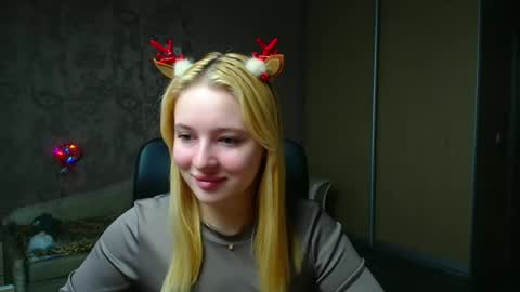 Melanie online show from 12/19/25, 12:01