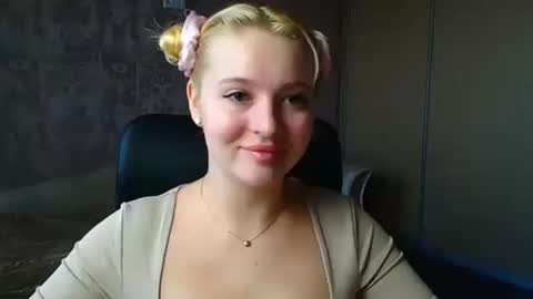 Melanie online show from 03/13/26, 07:48