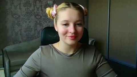 Melanie online show from 05/16/26, 09:39