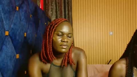 Milah online show from 11/15/25, 04:14