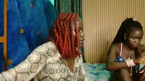 Milah online show from 11/16/25, 04:23