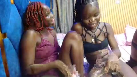 Milah online show from 11/23/25, 05:35