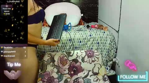 _milf_naughty online show from 11/24/25, 12:43