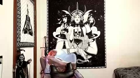 Millisi online show from 01/15/26, 09:07