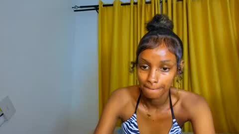 Mimi online show from 03/01/26, 02:13