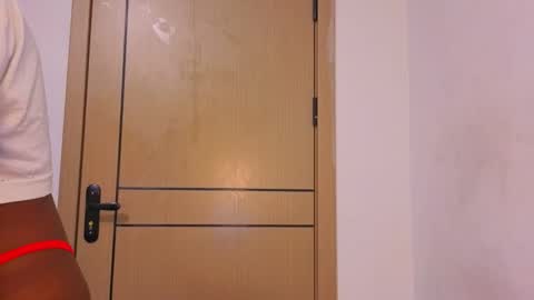 Mimi online show from 04/10/26, 02:55