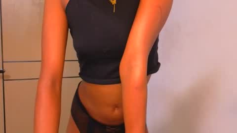 Mimi online show from 04/17/26, 02:20