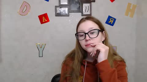 Snapshot of _miraterri_ chatting on 02/28/25, 07:26 Mira online show from 02/28/25, 07:26