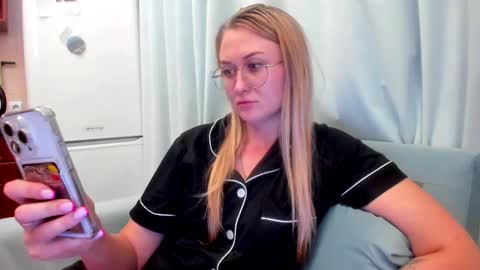 Eva online show from 10/08/25, 07:33