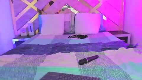 Khloe  online show from 12/10/24, 09:11