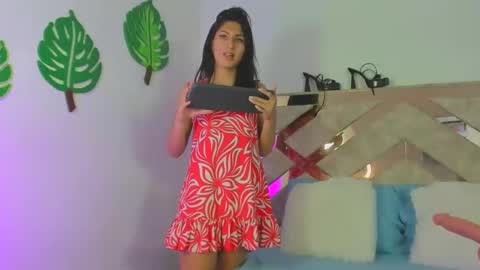 Khloe  online show from 02/10/25, 02:52