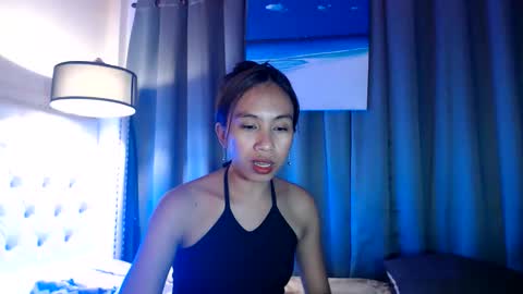 Snapshot of _miss_melody chatting on 05/18/26, 04:07 _miss_melody online show from 05/18/26, 04:07